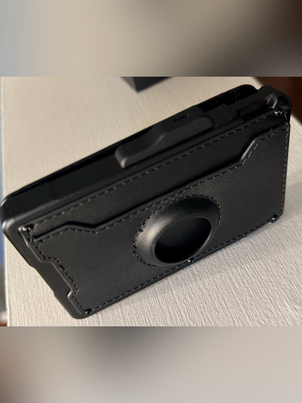 RFID-blocking,Slim Black Cardholder Wallet with Money Clip & AirTag holder - Picture 9 of 9